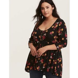 TORRID FLORAL PRINT BUTTON FRONT BABYDOLL TOP